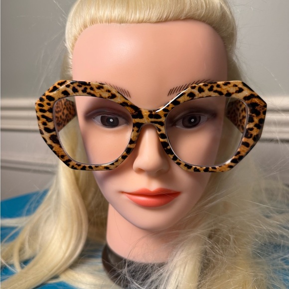 Leopard Print Oversized Glasses - Picture 1 of 6